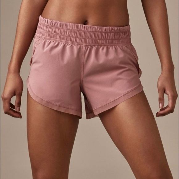 Lululemon Anew Shorts 4” Quicksand Mauve Blush Pink, Size 2  (LIKE NEW) - Picture 2 of 8